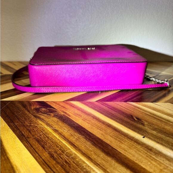 2/$100 Michael Kors Pink Crossbody Bag EUC - Picture 9 of 14